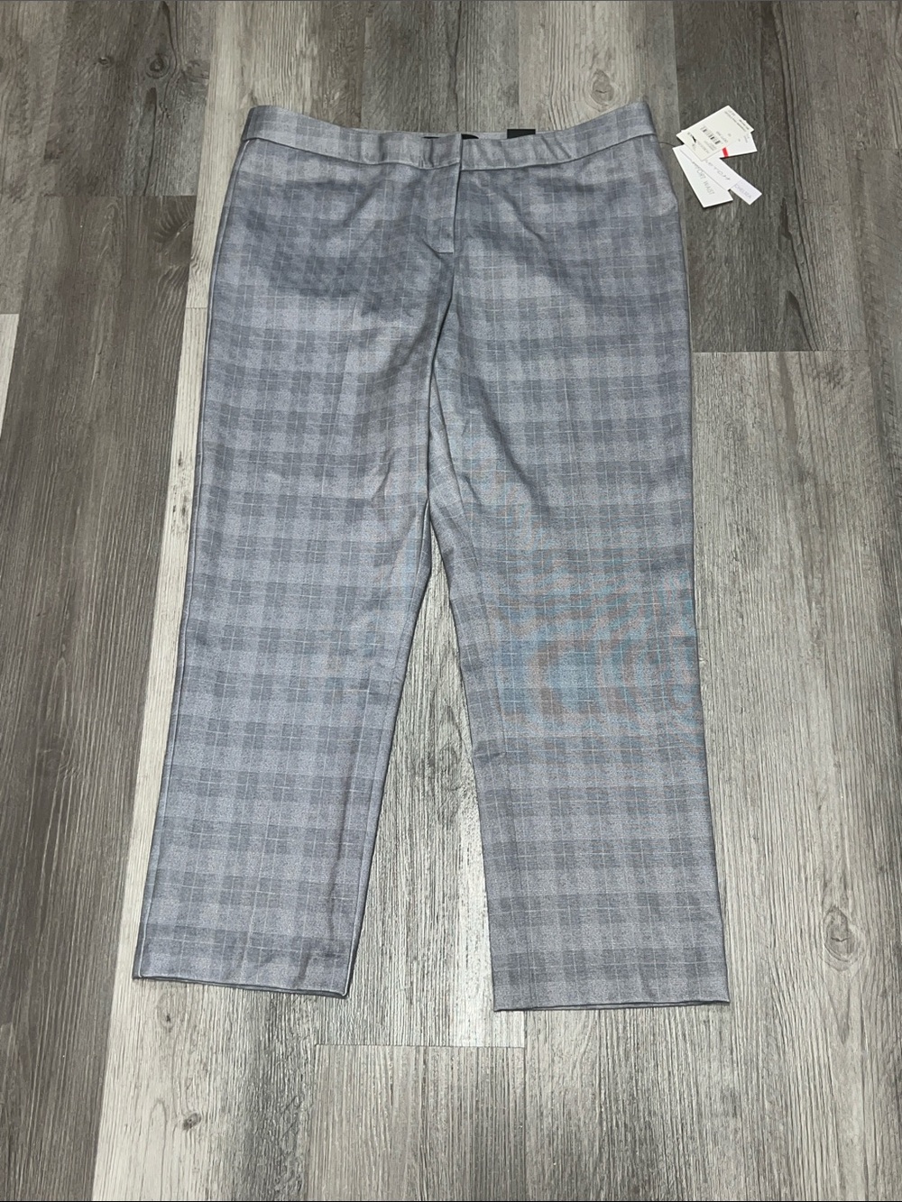 Amanda+ Chelsea Modern Fit Ankle Pant Gray White Check Plaid, size 16, NEW